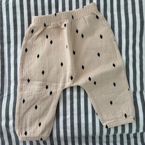 Beige Pants with Black Diamond Pattern